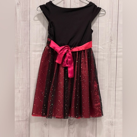 GIRls dress sparkly red and black / size 6 - Picture 2 of 3